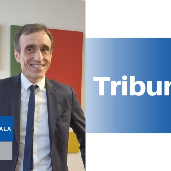 TRIBUNE