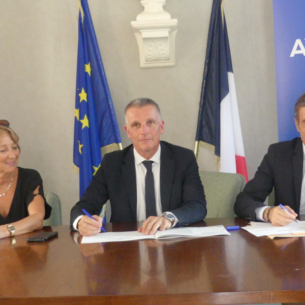 Signature du Contrat de Partenariat Aveyron Territoires