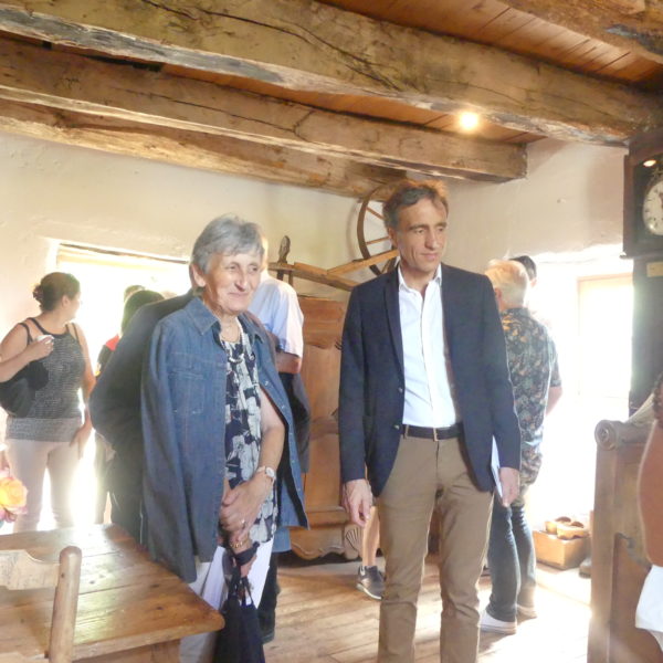 Célébration du Bicentenaire de la Naissance de Jean-Henri Fabre : Événements Majeurs de 2023